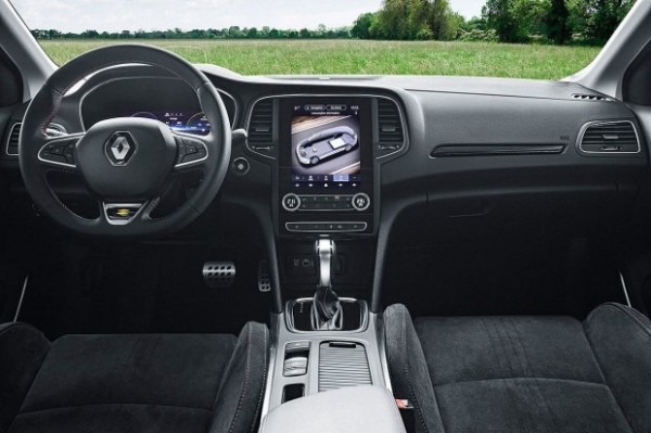 Почем гибридный Renault Megane?