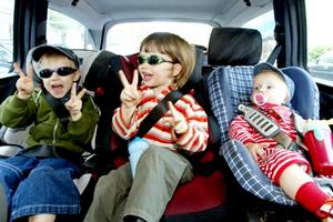 Правила перевозки детей до 12 лет в автомобиле