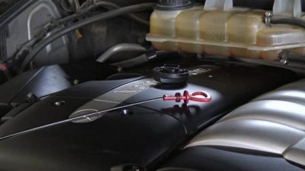 Проверка качества масла в двигателе: что нужно знать автовладельцу