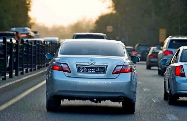 Штраф за езду без автомобильных номеров