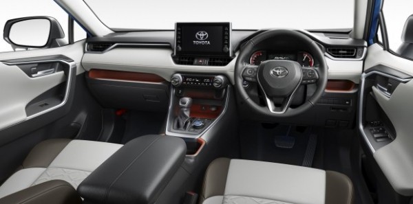 Toyota улучшила RAV4