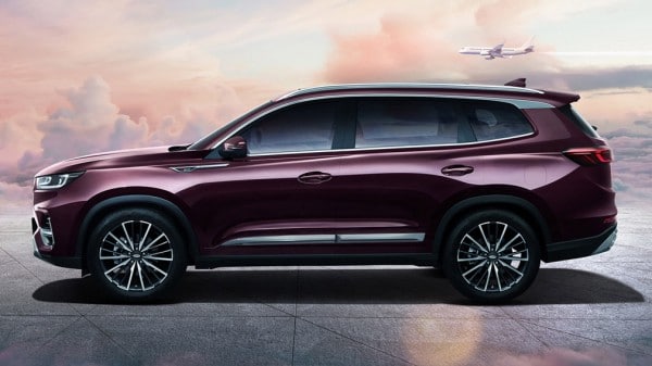 Опубликованы снимки салона кроссовера Chery Tiggo 8