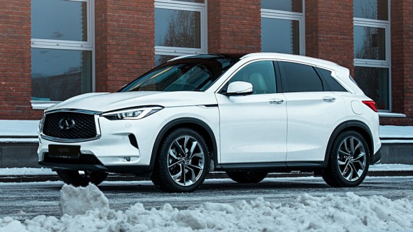 В Сети появились изображения нового кроссовера Infiniti QX55