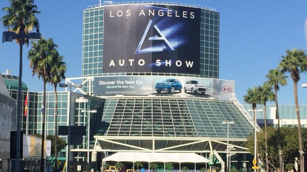 Автосалон в Лос-Анджелесе перенесли из-за пандемии коронавируса