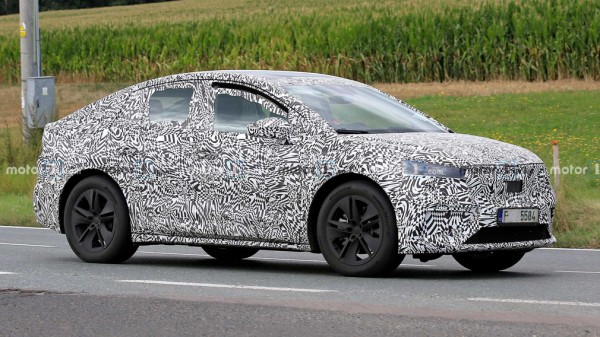 Купеобразный Skoda Enyaq GT впервые показался на тестах