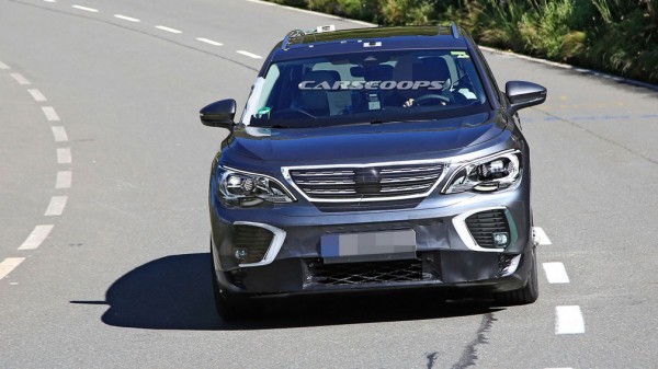 Volkswagen вывел на тесты новый электрический внедорожник ID.6