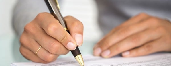 Центробанк сообщил о недопустимости автоматического согласия на дополнительные услуги