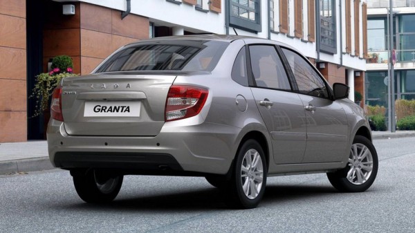 АвтоВАЗ исключил ряд комплектаций Lada Granta с АМТ
