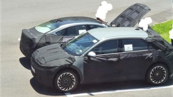 Электрический Genesis eG80 с батареей на крыше