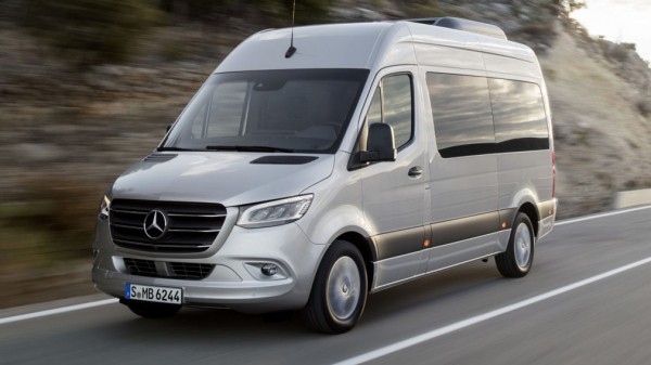 Mercedes-Benz отзывает в России 352 автомобиля