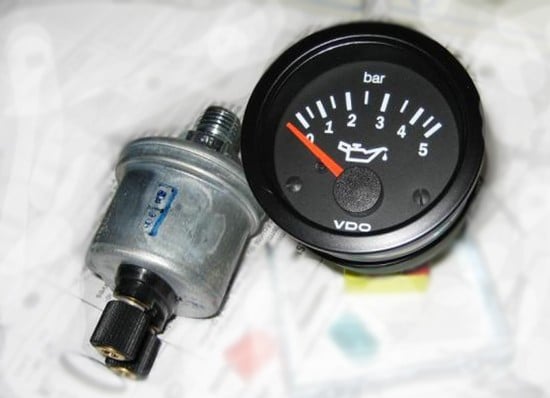 Какое должно быть давление масла в двигателе и способы проверки