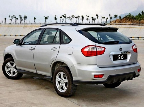 Китайские кроссоверы и внедорожники