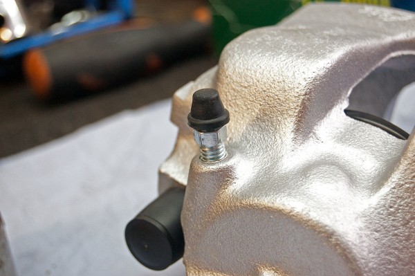 Клин, перегрев, коррозия: всё, что нужно знать об обслуживании тормозного суппорта