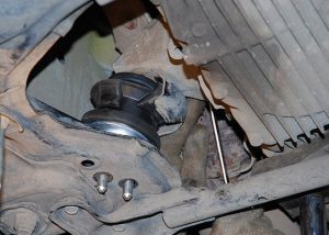 Проверка подушек двигателя без их снятия с автомобиля