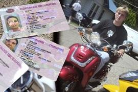 Теперь права на мопед и скутер нужны