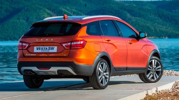 ТОП-3 легковушек с высоким дорожным просветом