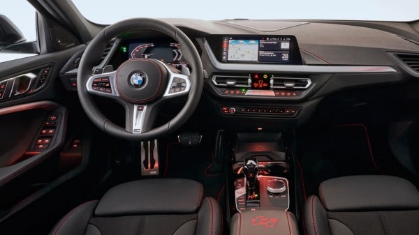 Первый хот-хэтч BMW с передним приводом получил 265-сильный мотор