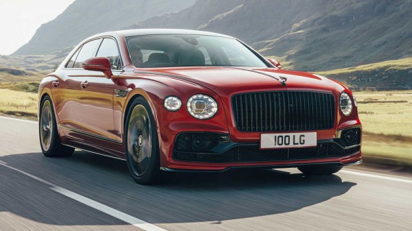 Компания Bentley представила новый Flying Spur V8