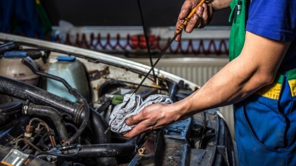 Что будет если залить дизельное масло в бензиновый двигатель