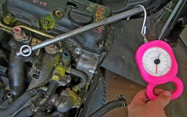 Динамометрический ключ для автомобиля