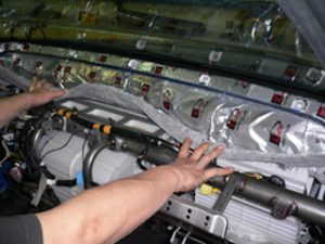 Как сделать шумоизоляцию двигателя и моторного отсека самому