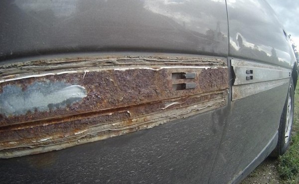 Как снимаются автомобильные молдинги