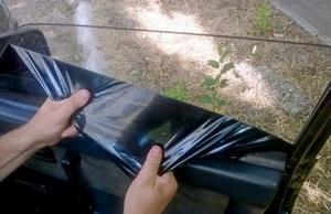 Как снять старую тонировку со стекла самостоятельно