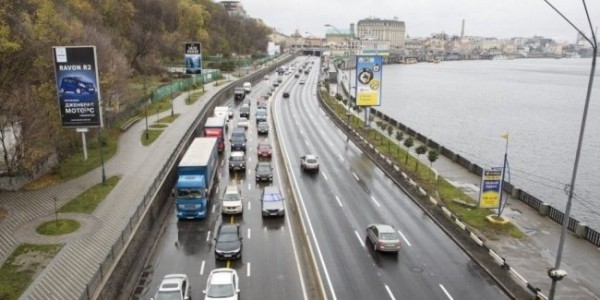 На каких улицах Киева ограничат скорость движения до 50 км/ч - список