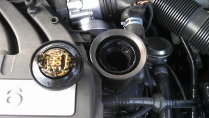 Почему образуется эмульсия на щупе и крышке маслозаливной горловины