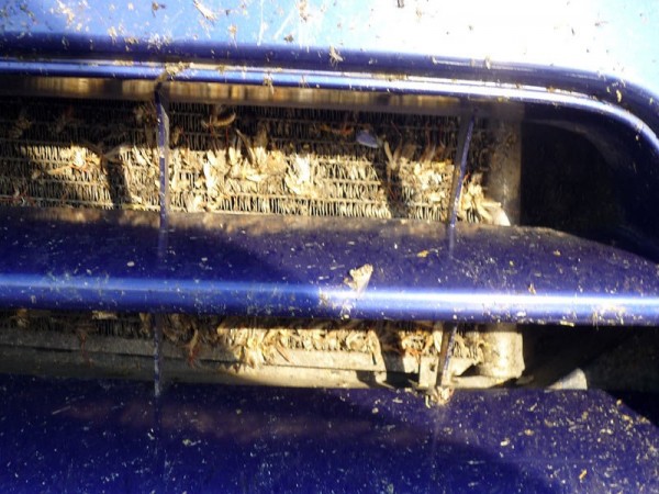 Почему печка в машине плохо греет и дует холодный воздух: причины и способы решения