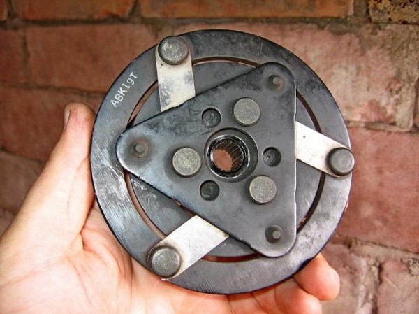 Ремонт компрессора кондиционера автомобиля