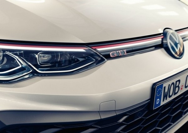 У нового Volkswagen Golf GTI появилась 300-сильная версия Clubsport