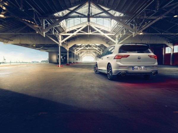 У нового Volkswagen Golf GTI появилась 300-сильная версия Clubsport