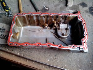 Выбор лучшего автомобильного герметика для двигателя