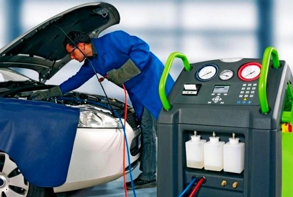 Заправка автокондиционера своими руками