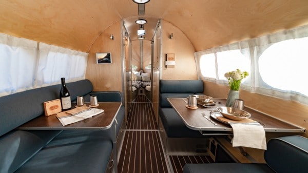 Посмотрите на роскошный кемпер, который стоит как квартира в Москве