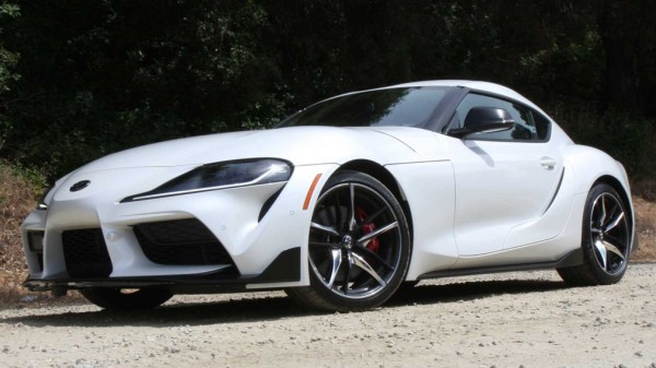 Новые Toyota Supra и BMW Z4 могут загореться во время движения