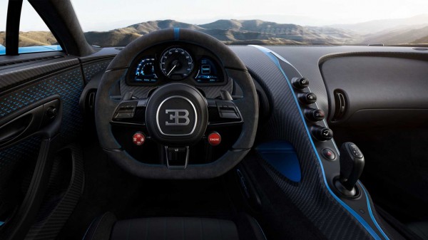 Озвучили расход топлива гиперкара Bugatti Chiron Pur Sport