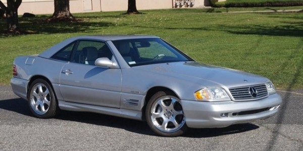 18-летний девственник: на аукционе продали Mercedes-Benz SL 500 без единой регистрации