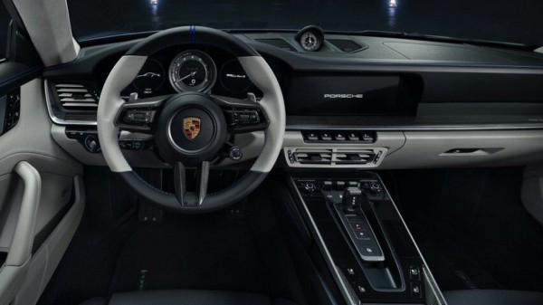 Porsche представил эксклюзивный 911 Turbo S в стиле бизнес-джета