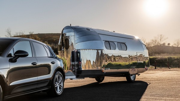 Посмотрите на роскошный кемпер, который стоит как квартира в Москве