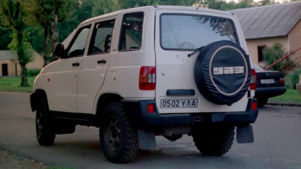 В Сети напомнили о внедорожнике УАЗ со спорным дизайном