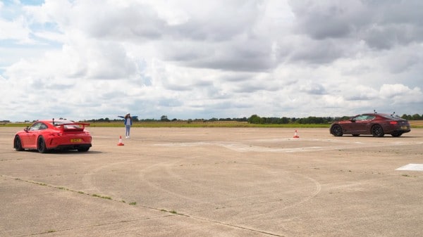 Porsche 911 GT3 и Bentley Continental GT сразились на прямой