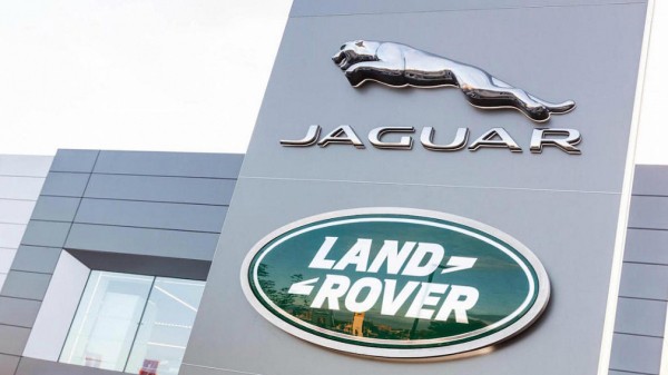 Продажи Jaguar Land Rover в октябре на российском рынке снизились на 20%