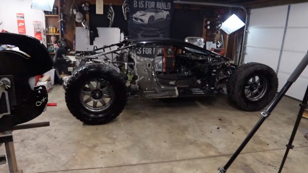 Анонсирован первый в мире внедорожный Lamborghini Huracan