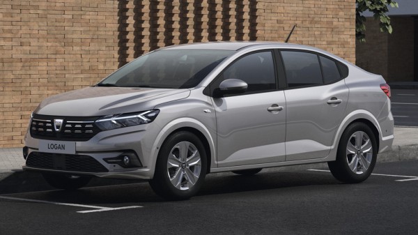 В Сети появились изображения нового Renault Logan 