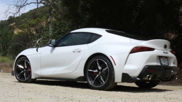 Новые Toyota Supra и BMW Z4 могут загореться во время движения