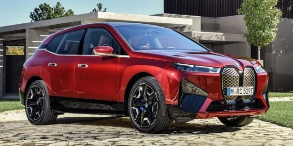 BMW извинилась за то что назвала свою аудиторию пожилой и консервативной