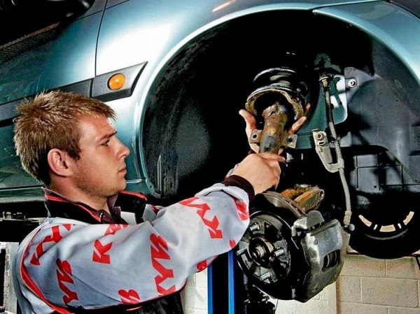 Как проверить стойку амортизатора