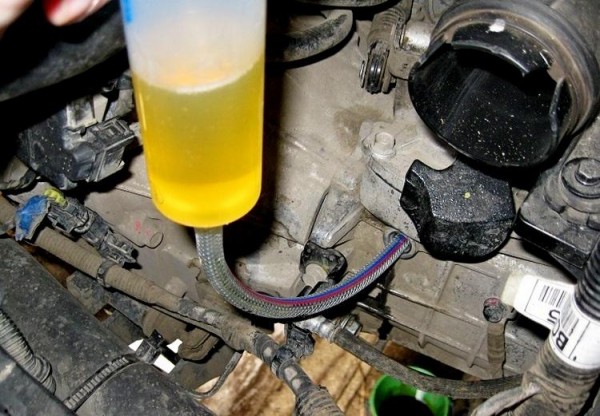 Какое масло нужно заливать в механическую коробку передач